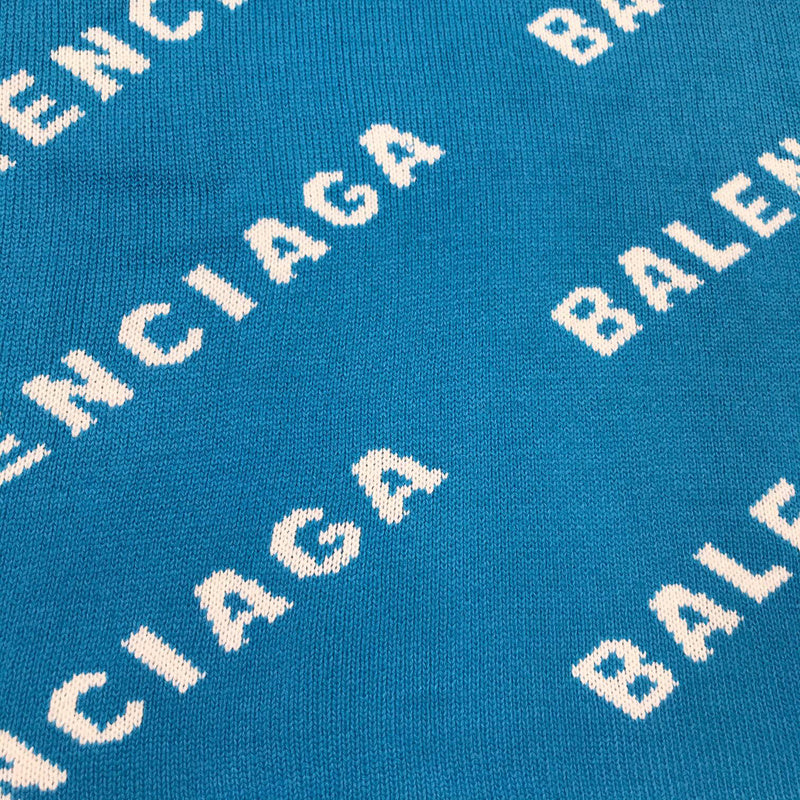 Three-quarter angle view of Balenciaga luxury piece style No.289