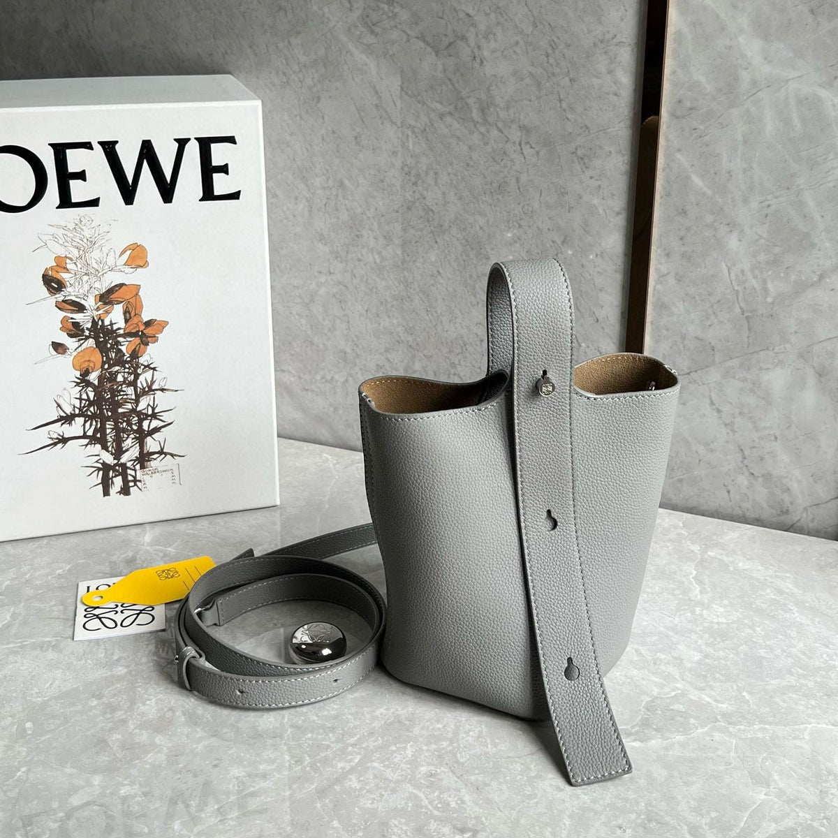 Bags- Loew Mini Pebble Bucket Bag Elegant Everyday Designer Handbag