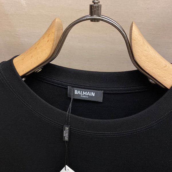 Three-quarter angle view of Balmain luxury piece style No.031