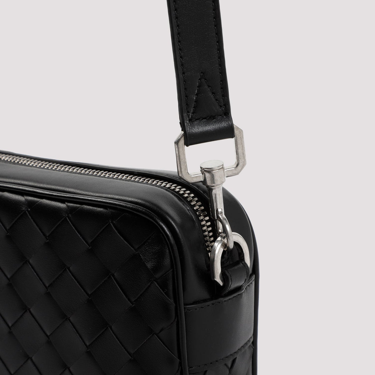 Bottega Veneta Bags? Bottega Veneta Leather Camera Mini Shoulder Bag Unisex Elegant Everyday Designer Handbag