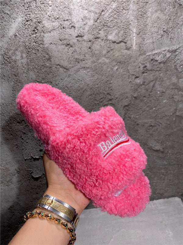 Balenciaga Beige Slide Sandals - Heel Detail View