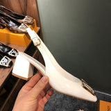 Three-quarter angle view of Louis Vuitton luxury piece style No.075
