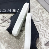 Givenchy shoes Style 027 - packaging and accessories