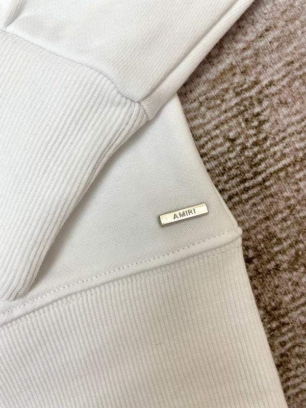 Front view of Amiri luxury piece style No.002