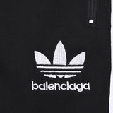 Three-quarter angle view of Balenciaga luxury piece style No.184