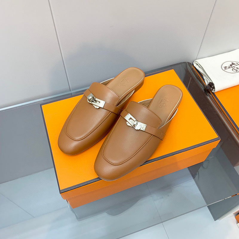 Hermes sandals Style 177 - close-up of luxury comfort fit