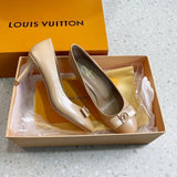 Side profile view of Louis Vuitton luxury piece style No.181