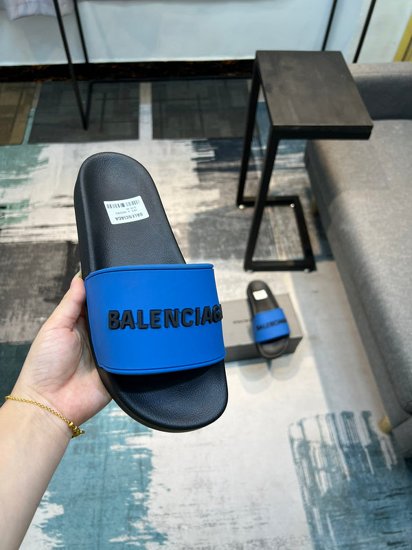 Balenciaga Red Gladiator Sandals - Heel Detail View