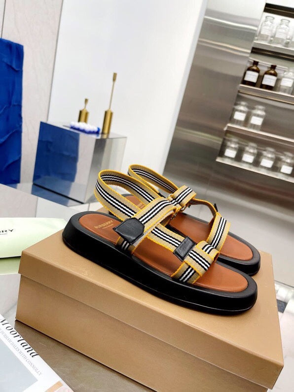 Burberry White Chunky Platform Sneakers - Heel Detail View
