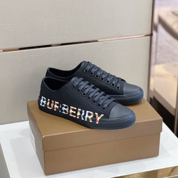 Burberry shoes Style 190 - sole and craftsmanship detail