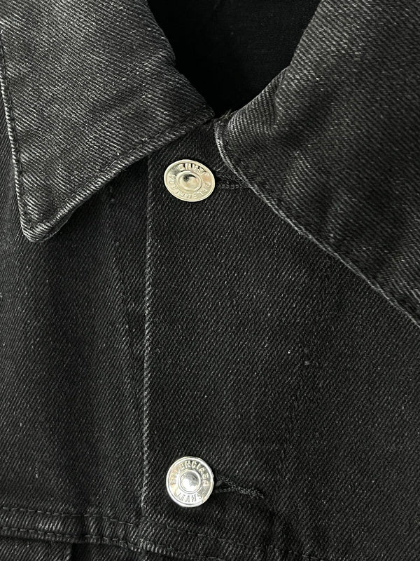 Three-quarter angle view of Balenciaga luxury piece style No.213