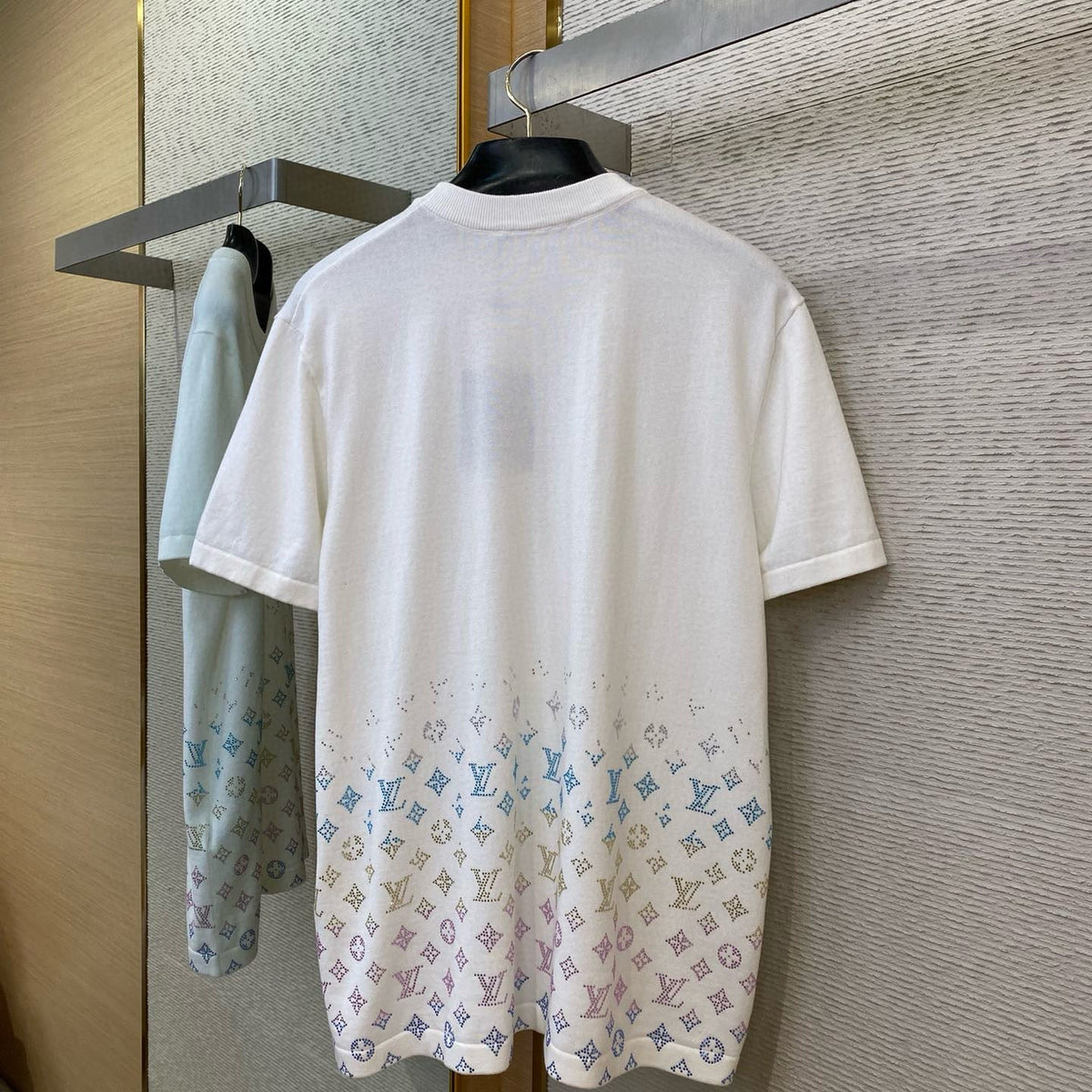 Louis Vuitton T-Shirts- Louis Vuitton Lou T-shirt Casual Everyday Designer Tee