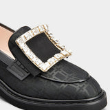 Styling view of Roger Vivier luxury piece style No.092