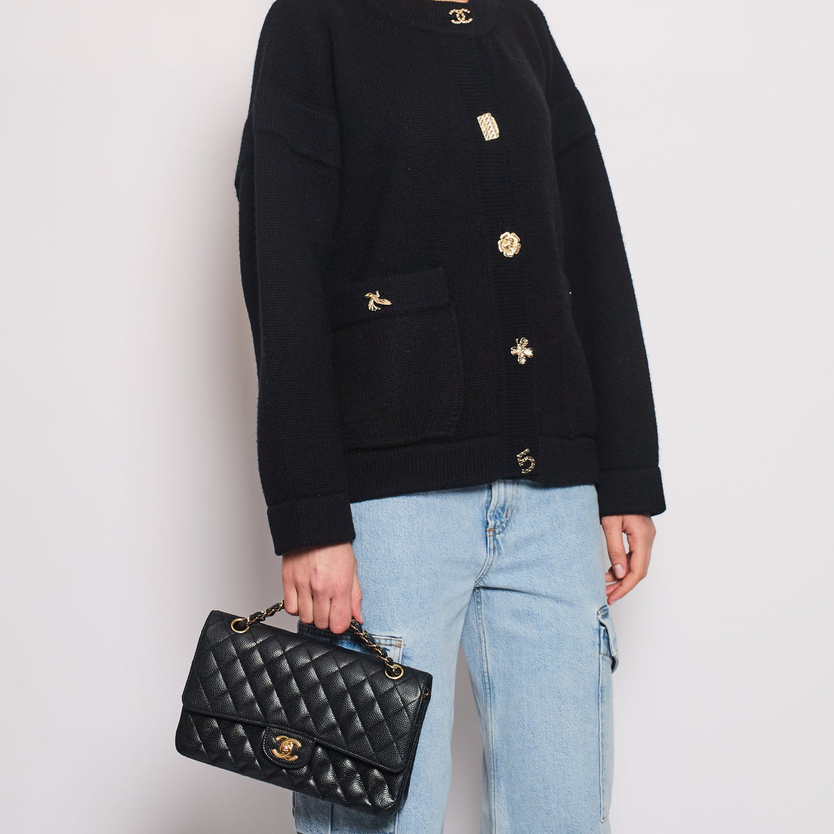 Chanel Sweaters? Chanel 22B Black Cashmere Knit Long Sleeve igan with Gold Charm Buttons Size FR 38 (UK 10) RRP ¬£4350 Luxury Designer Knit Sweater