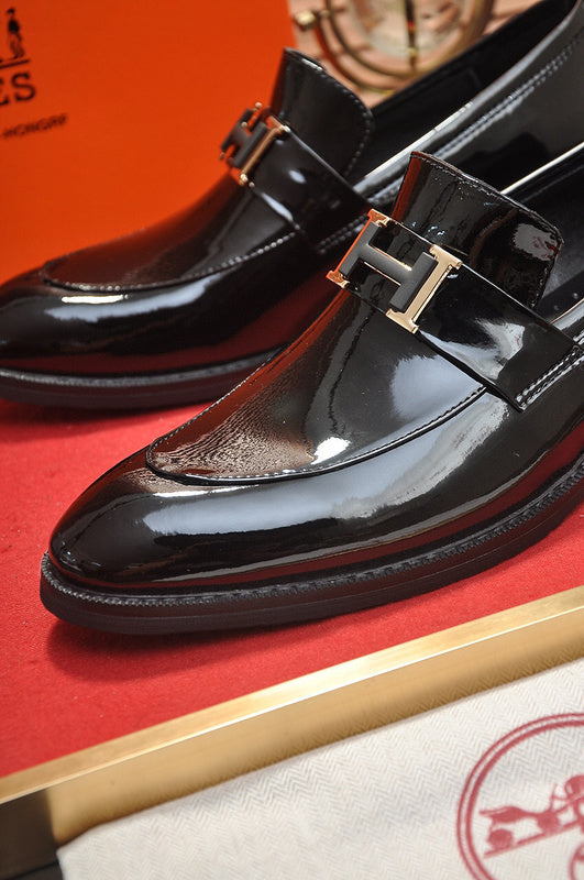 Hermes shoes Style 056 - side profile detail