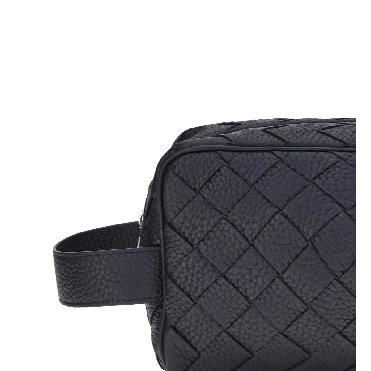 Close-up of Bottega Veneta weekend/travel bags hardware and fine stitching