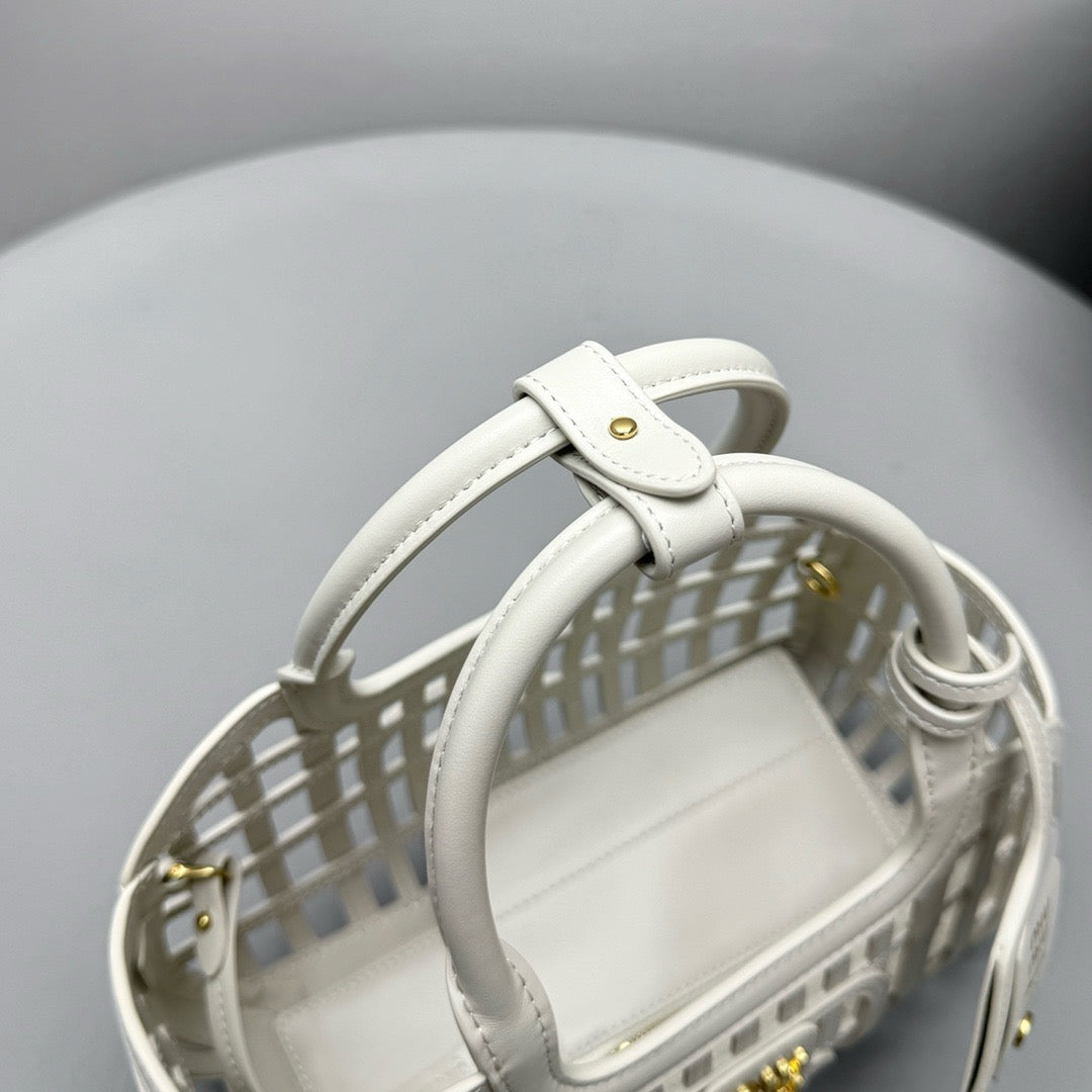 Bags- Miu M Leather Basket Bag Elegant Everyday Designer Handbag
