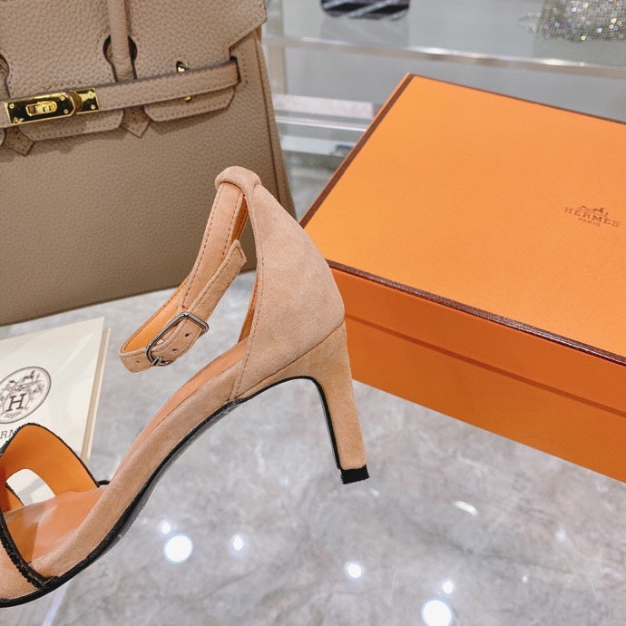 Hermes shoes Style 370 - back heel detail