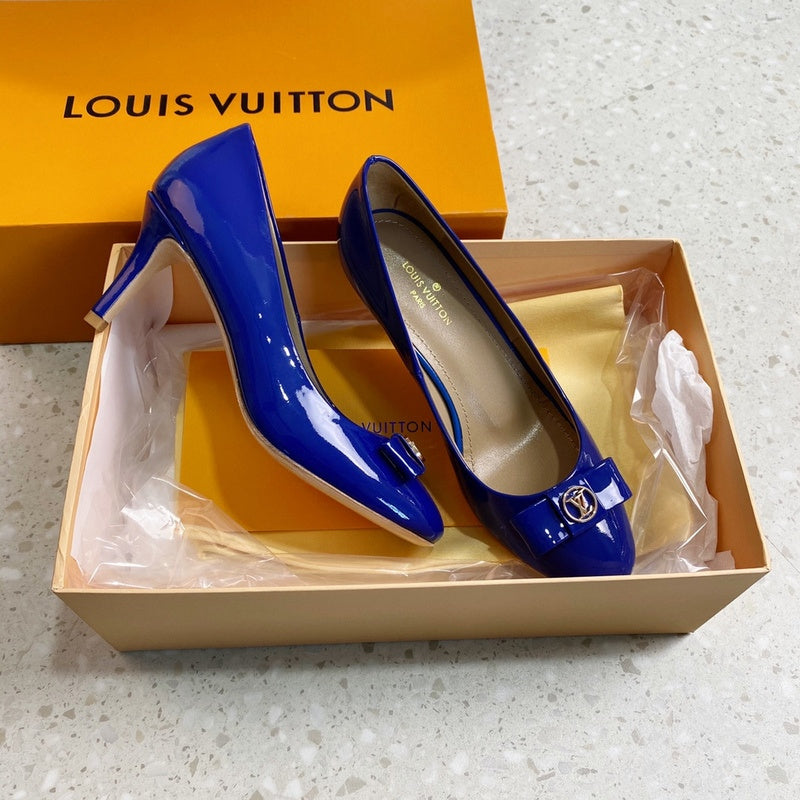 Close-up detail view of Louis Vuitton luxury piece style No.182