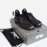 Balenciaga shoes Style 363 - texture and material detail