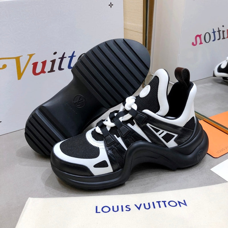 Louis Vuitton shoes Style 295 - logo and branding close-up
