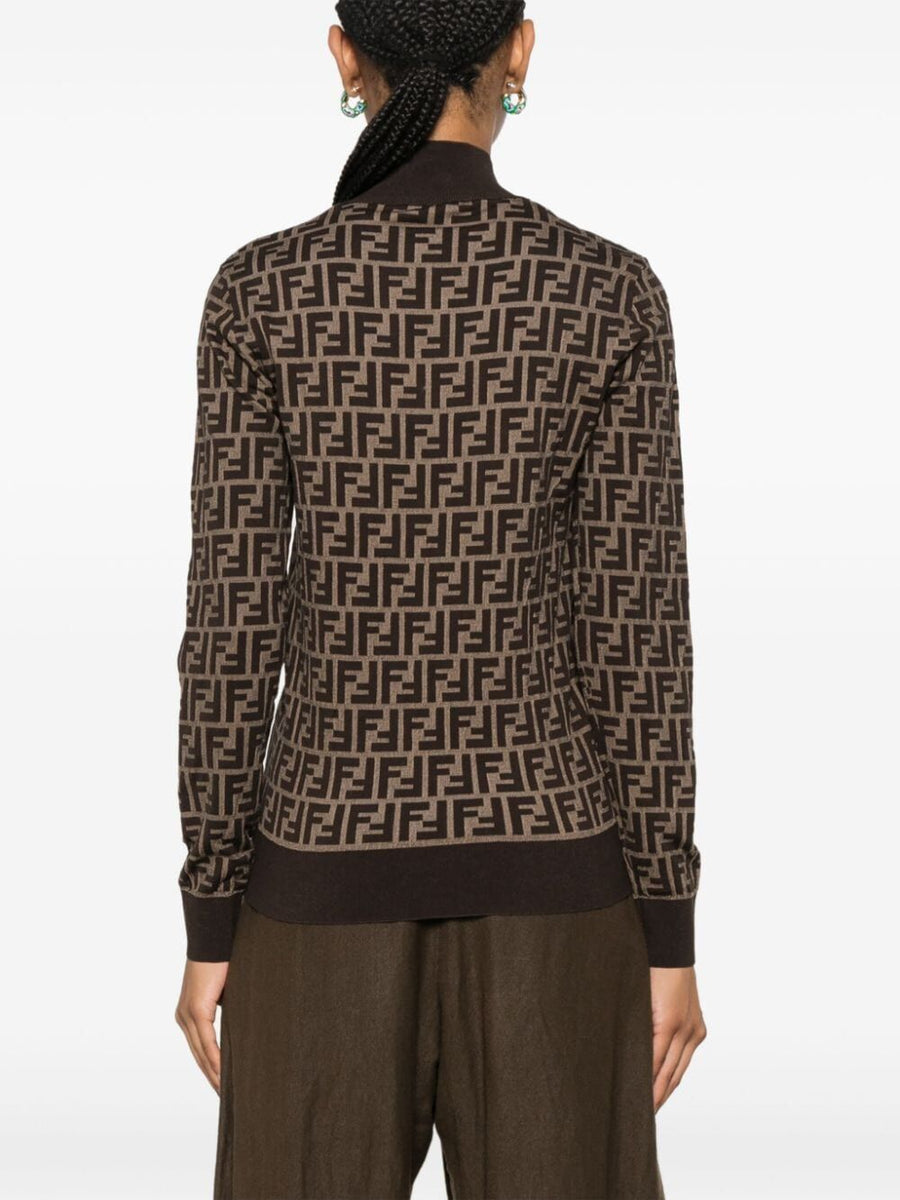 Close-up of Fendi sweaters & pullovers hardware and fine stitching
