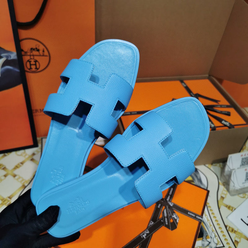 Hermes sandals Style 058 - close-up of luxury comfort fit