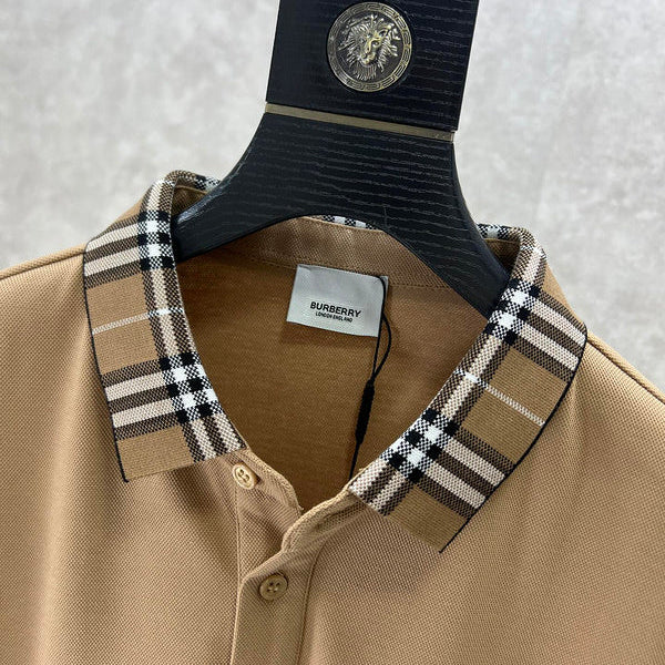 Back view of Burberry luxury piece style No.399