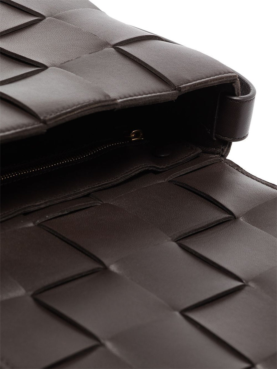 Bottega Veneta Bags? Bottega Veneta Women Cassette Bag Elegant Everyday Designer Handbag