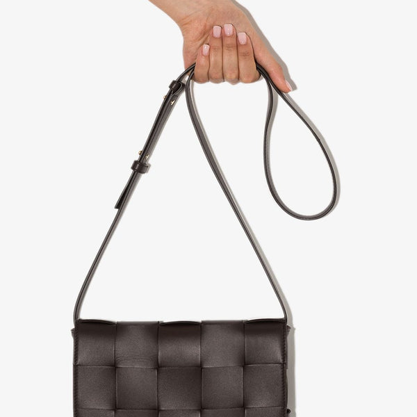 Bottega Veneta Bags? Bottega Veneta Women Cassette Bag Elegant Everyday Designer Handbag