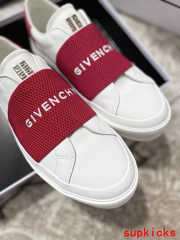 Givenchy shoes Style 029 - angled studio shot