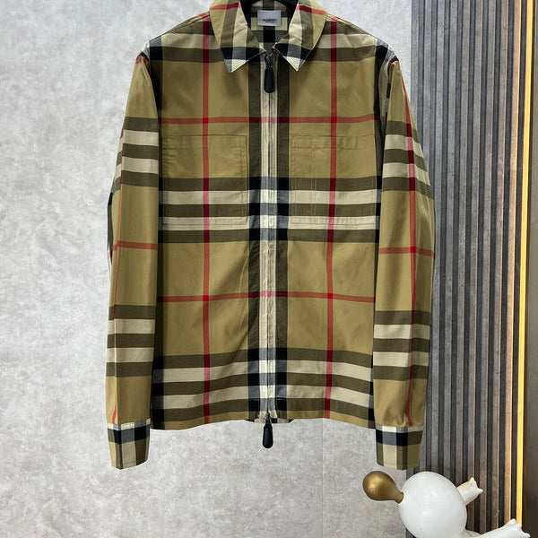 Front view of Burberry luxury piece style No.424