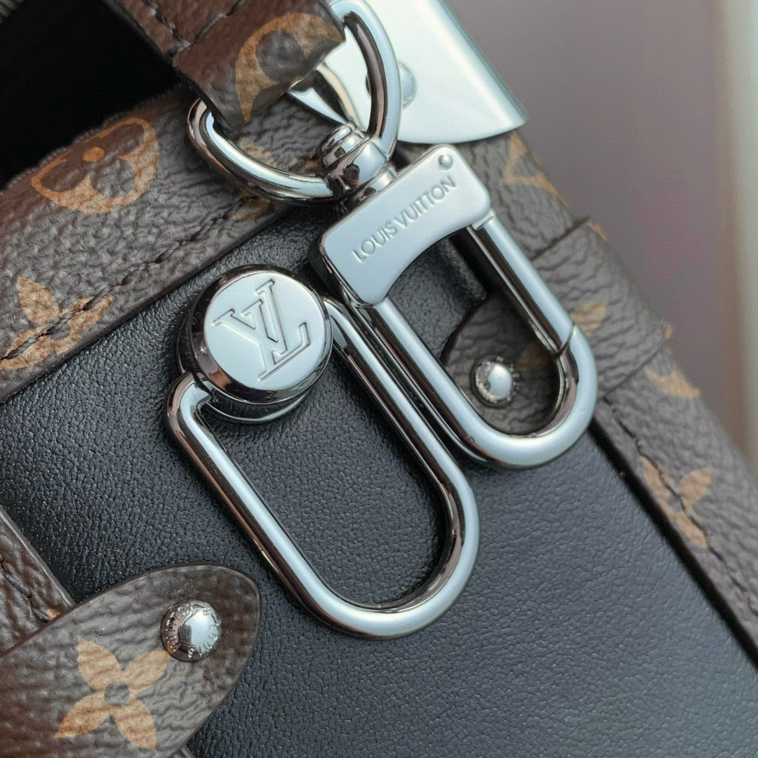Velouxe Bags?  Velouxe Lou Side Trunk Vibe Mm Bag Luxury Designer Leather Handbag