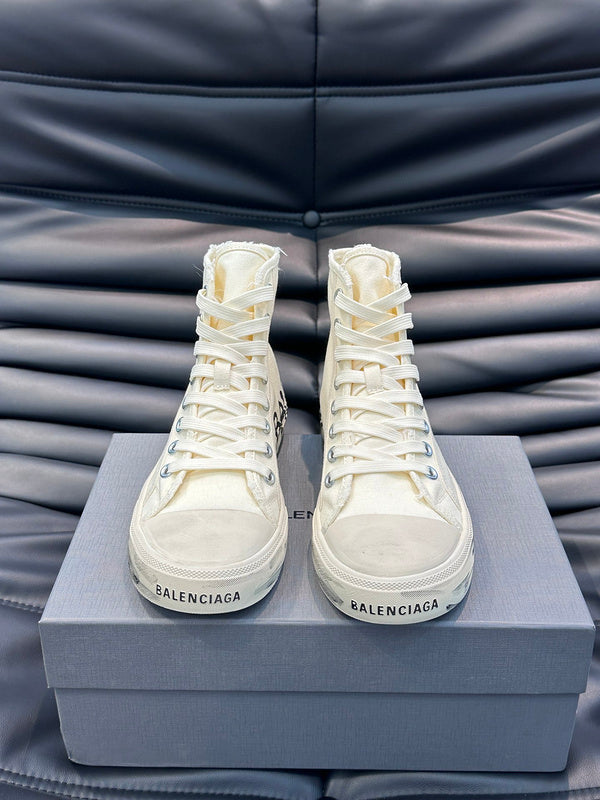 Balenciaga shoes Style 074 - sole and craftsmanship detail