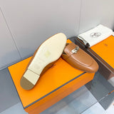 Hermès Beige Platform Sandals - Toe Detail View