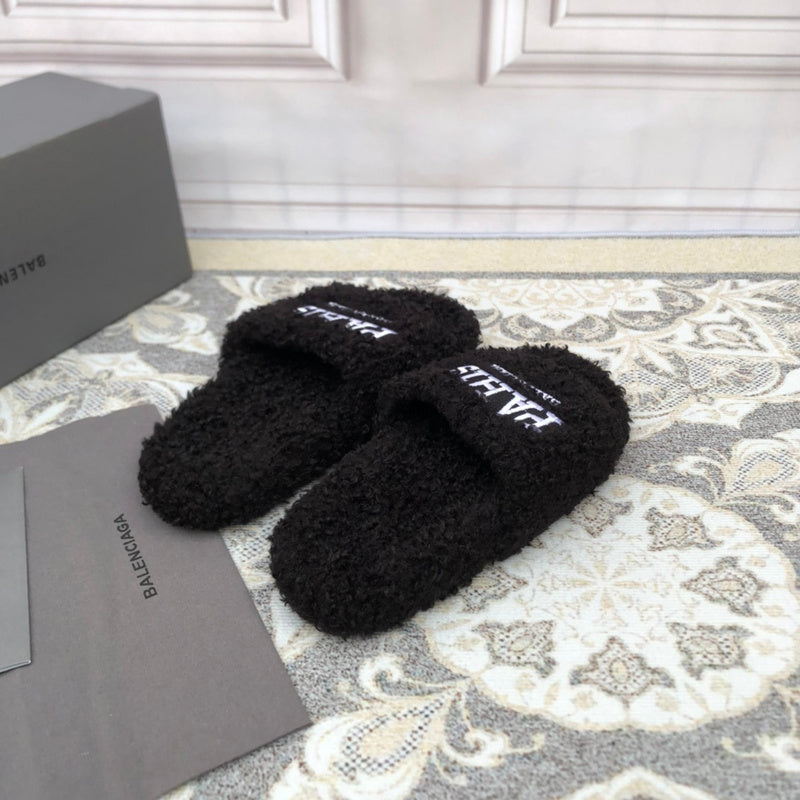 Balenciaga Grey Slide Sandals - Heel Detail View