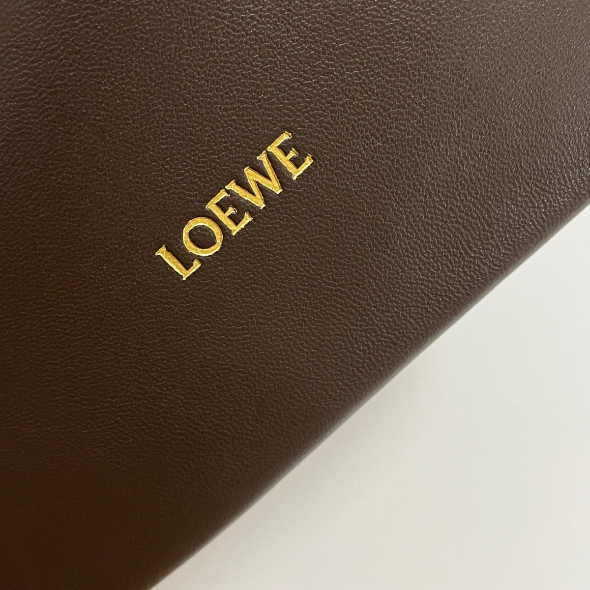 Bags- Loew Small Squeeze Bag Elegant Everyday Designer Handbag