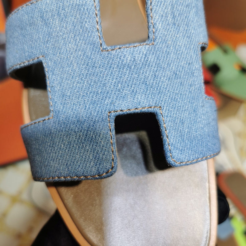 Hermes sandals Style 031 - back heel detail