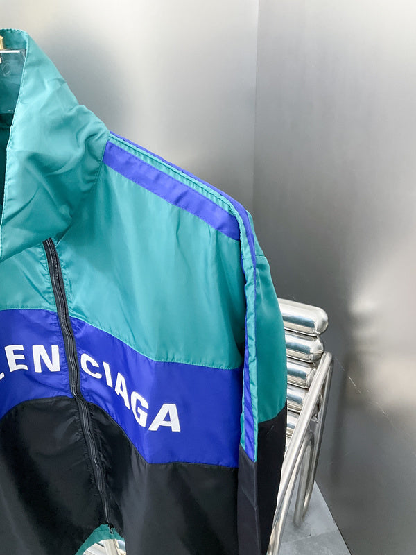 Three-quarter angle view of Balenciaga luxury piece style No.171