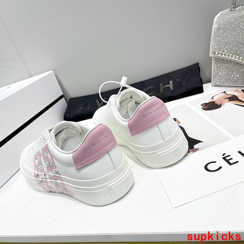 Givenchy shoes Style 056 - sole and craftsmanship detail