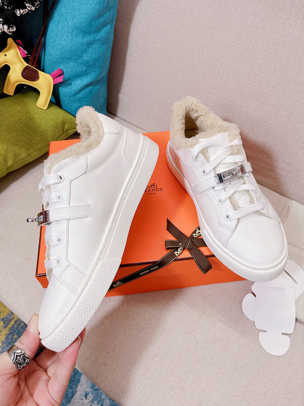 Hermes shoes Style 256 - sole and craftsmanship detail