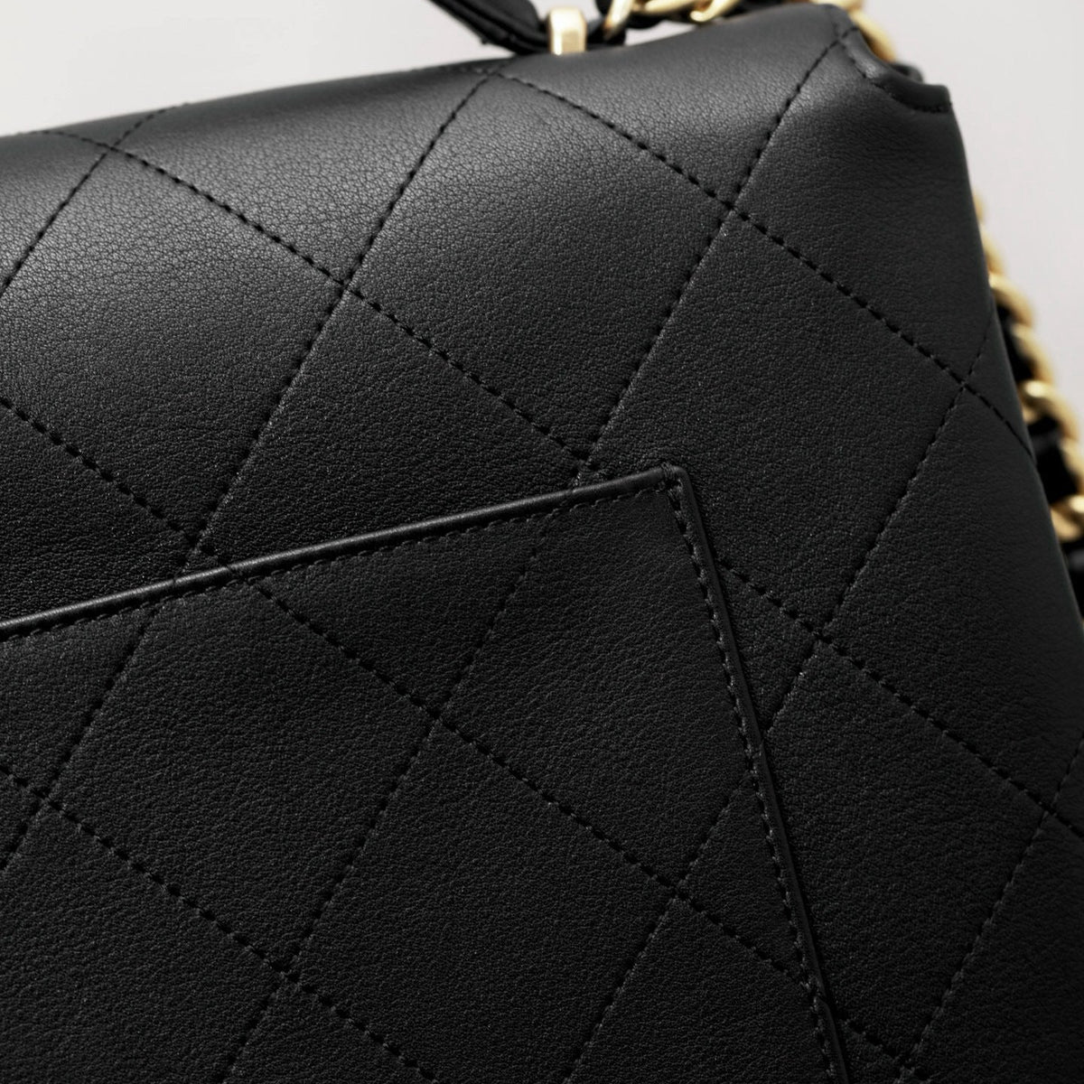 Chanel 25S Large Bag detail shot – authentic designer craftsmanship