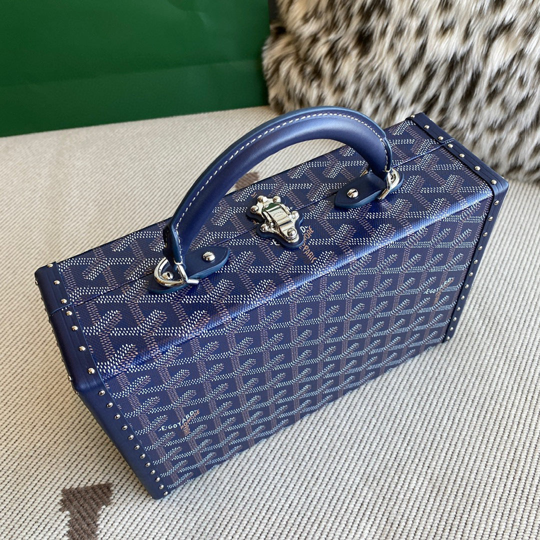 Bags- Goya Grand Hotel Trunk Bag Elegant Everyday Designer Handbag