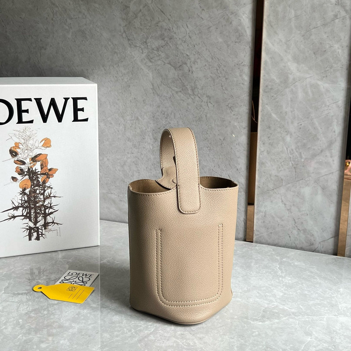 Bags- Loew Mini Pebble Bucket Bag Elegant Everyday Designer Handbag