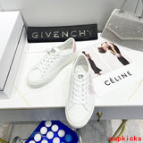 Givenchy shoes Style 056 - close-up of bold signature style