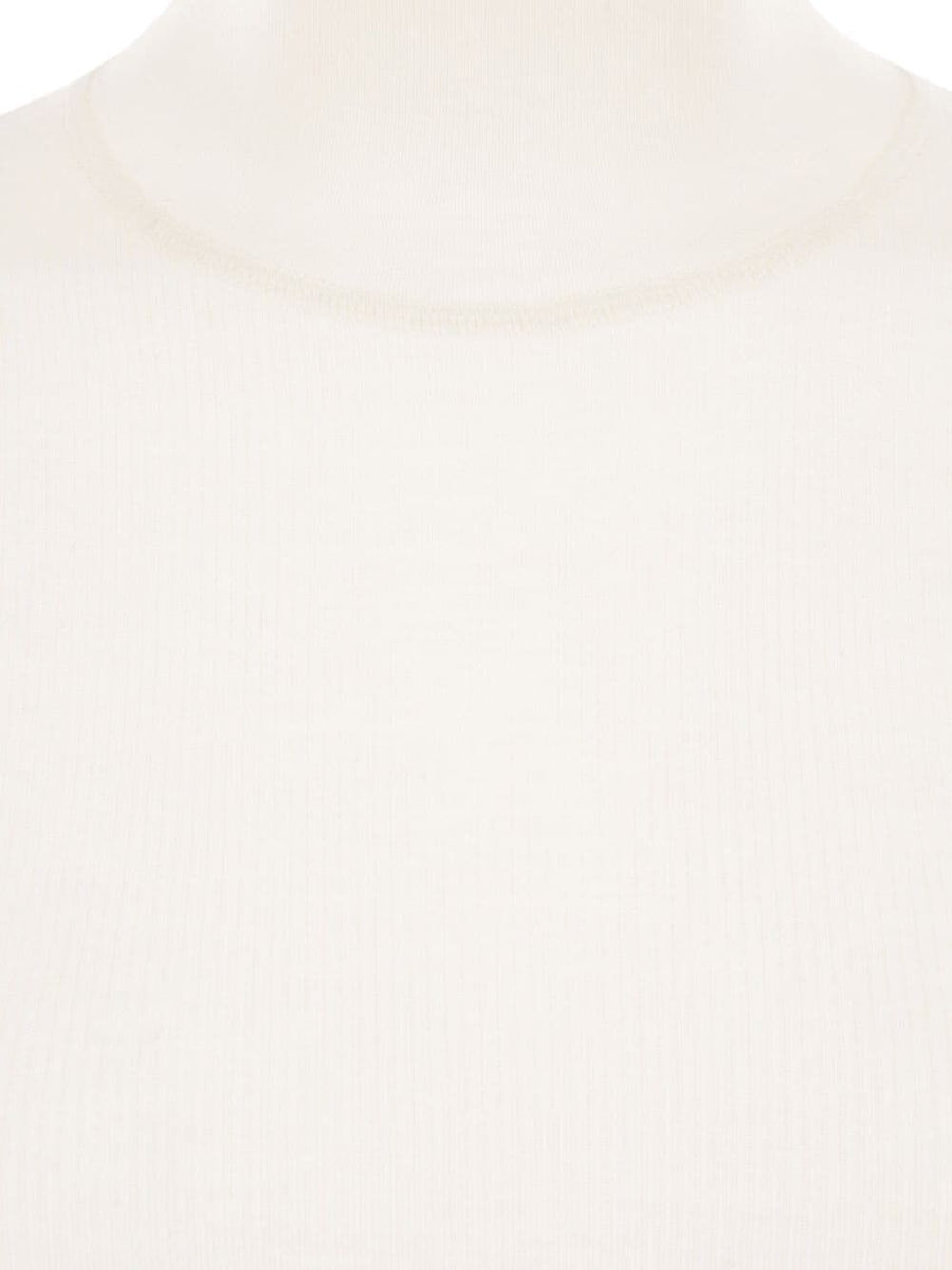 Close-up of Bottega Veneta sweaters & pullovers hardware and fine stitching