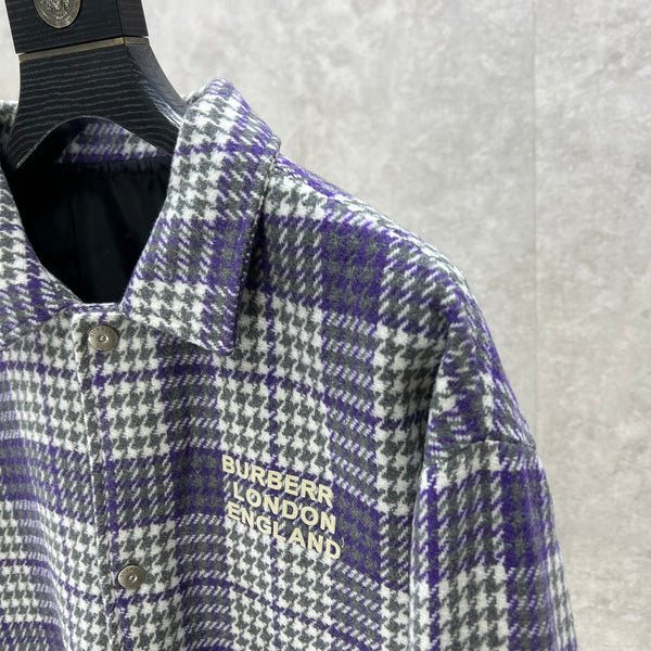 Three-quarter angle view of Burberry luxury piece style No.414