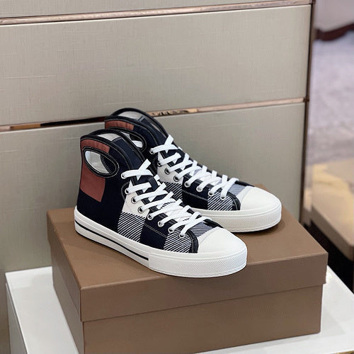 Burberry shoes Style 184 - texture and material detail