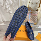 Louis Vuitton shoes Style 335 - top view showing design