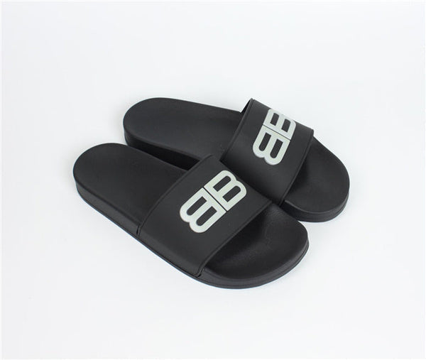 Balenciaga sandals Style 124 - close-up of handcrafted italian detailing